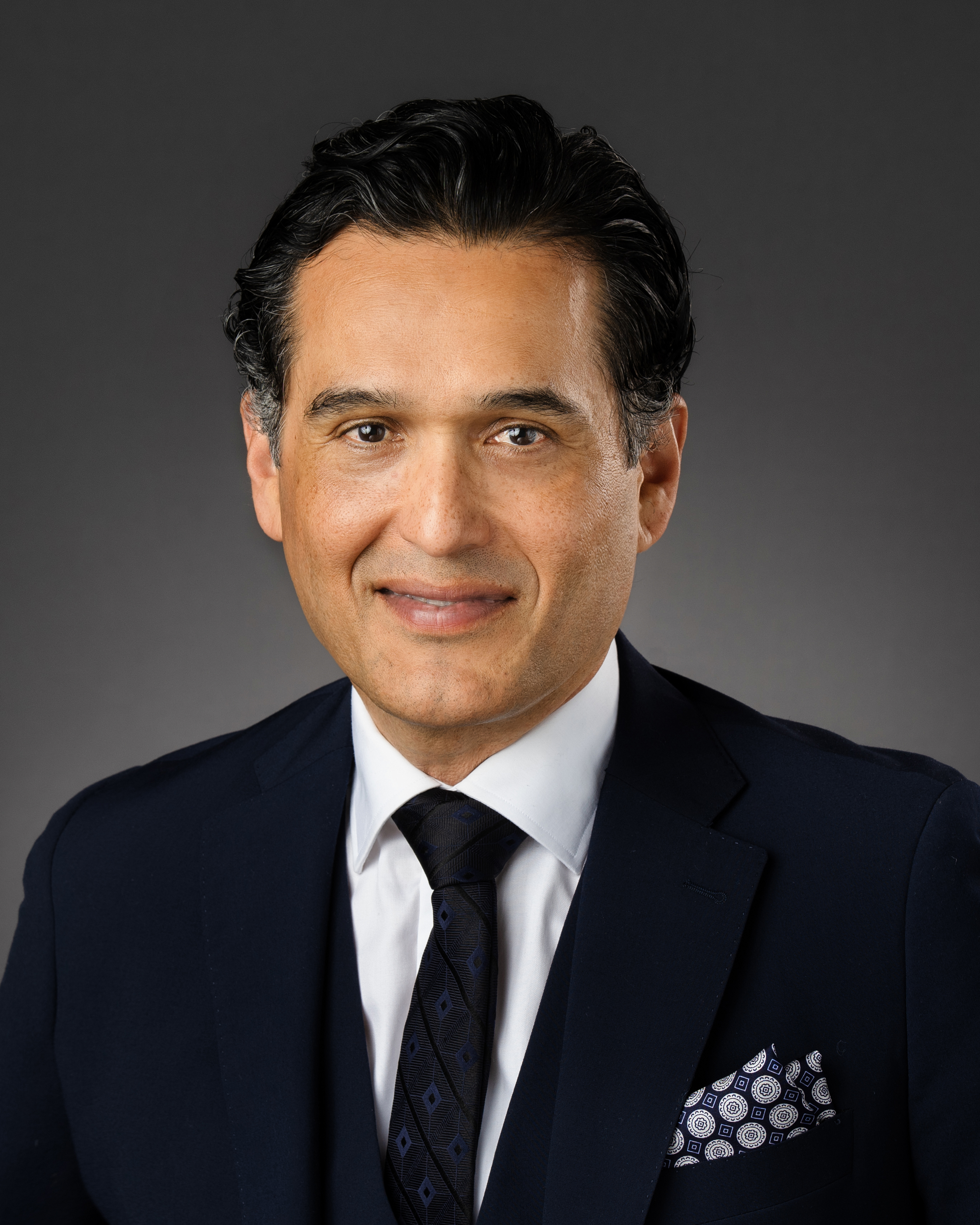Dr. Vinicio López President, Evergreen Valley College